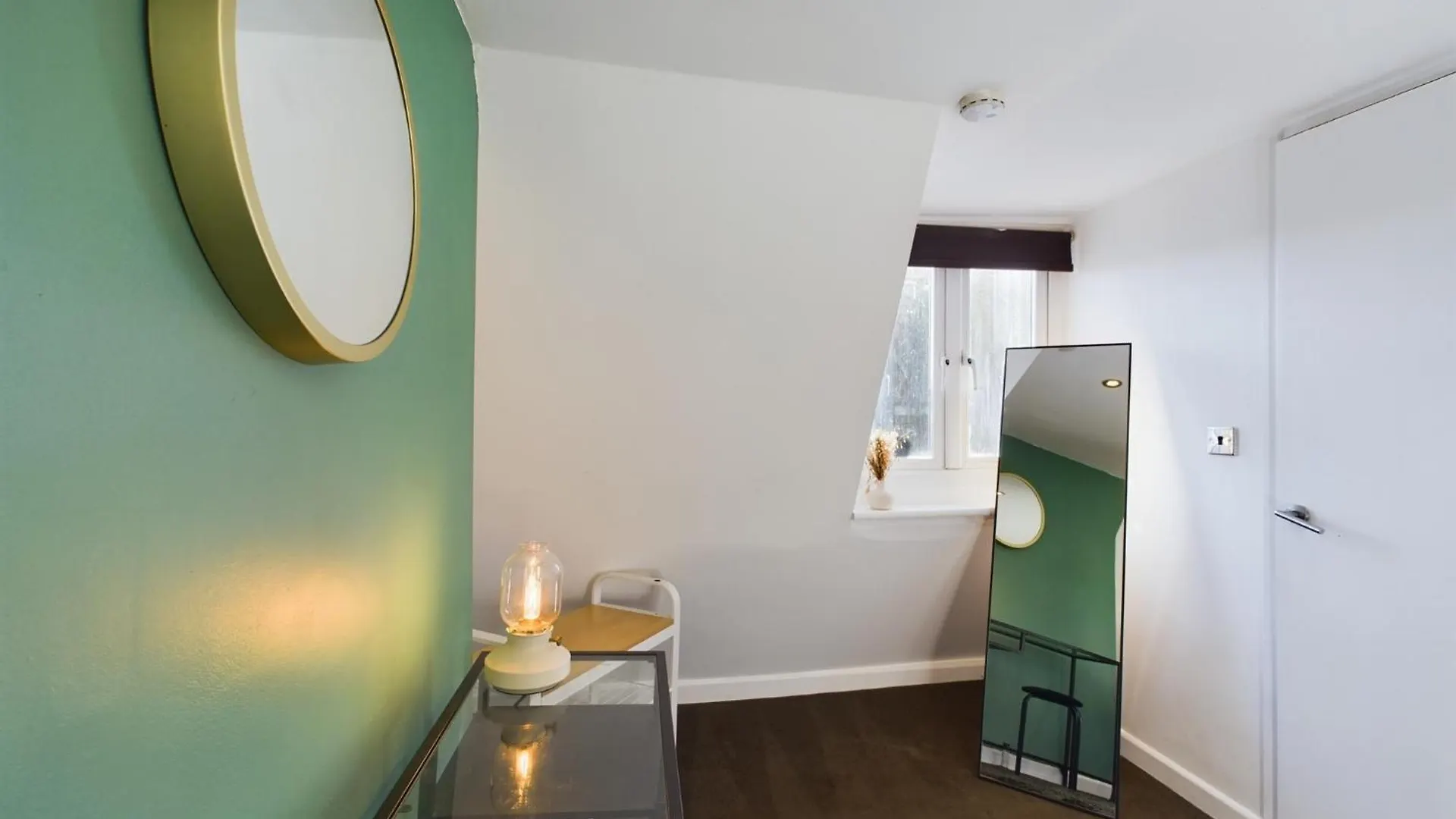 Two Bedroom By Brookland Stays Serviced Accommodation Short Lets Brighton & Hove With Free Wifi Tatil Evi