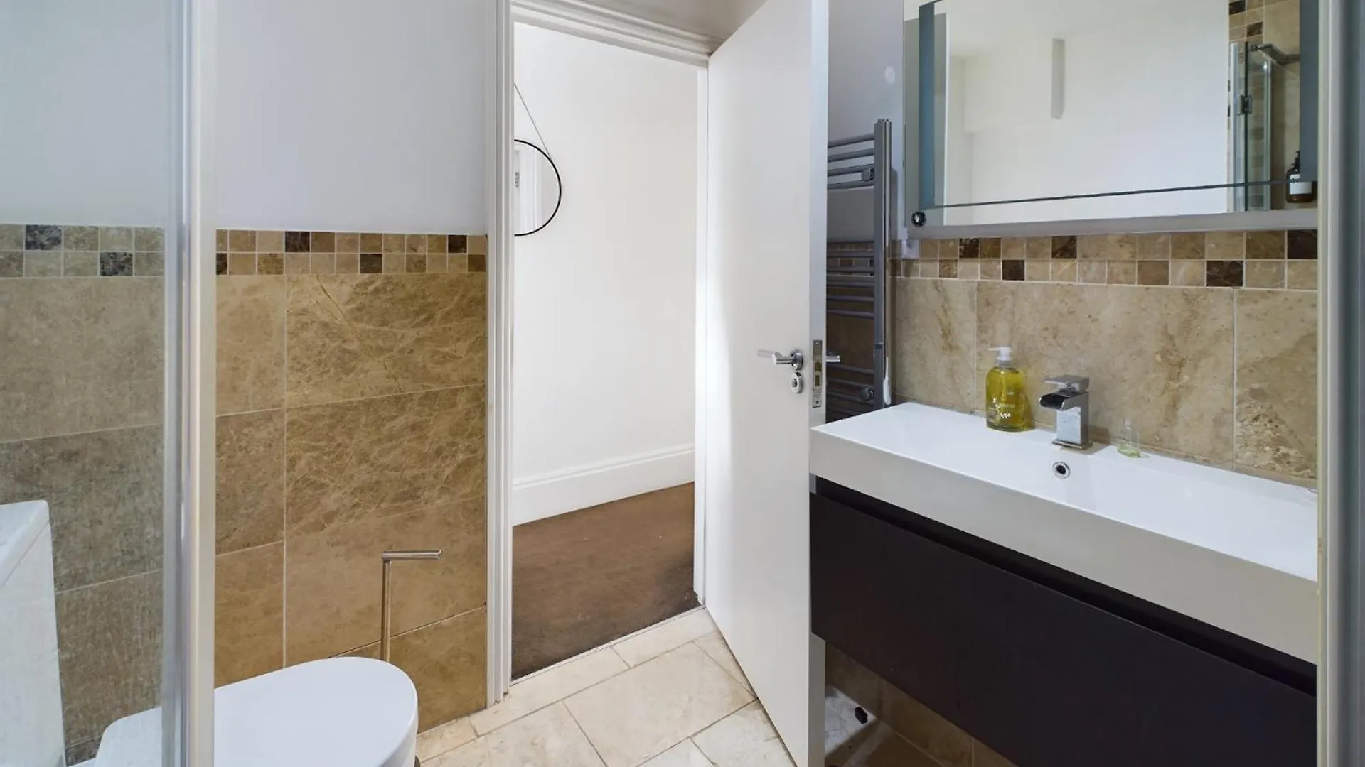 Two Bedroom By Brookland Stays Serviced Accommodation Short Lets Brighton & Hove With Free Wifi Birleşik Krallık