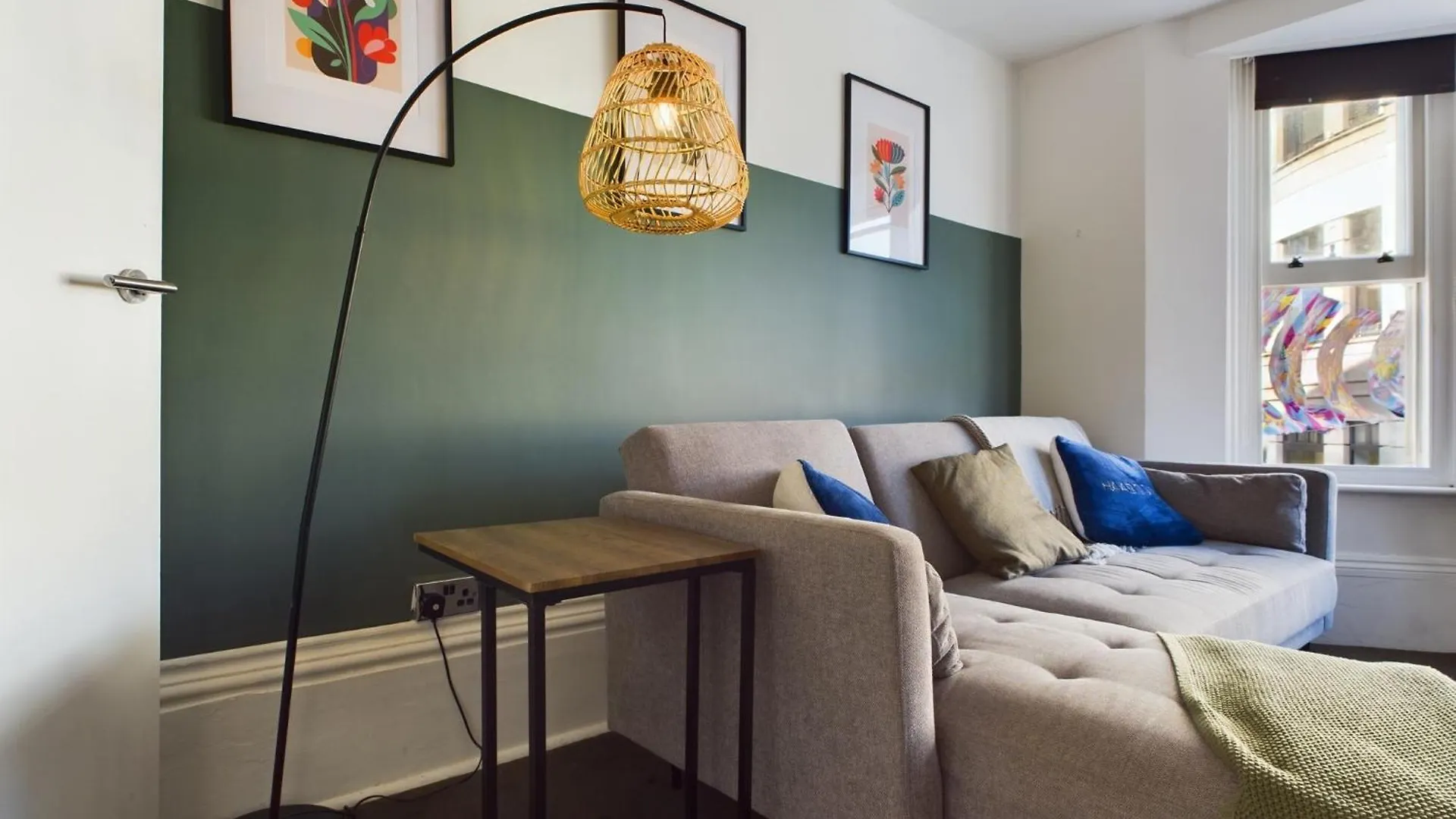 Two Bedroom By Brookland Stays Serviced Accommodation Short Lets Brighton & Hove With Free Wifi Tatil Evi