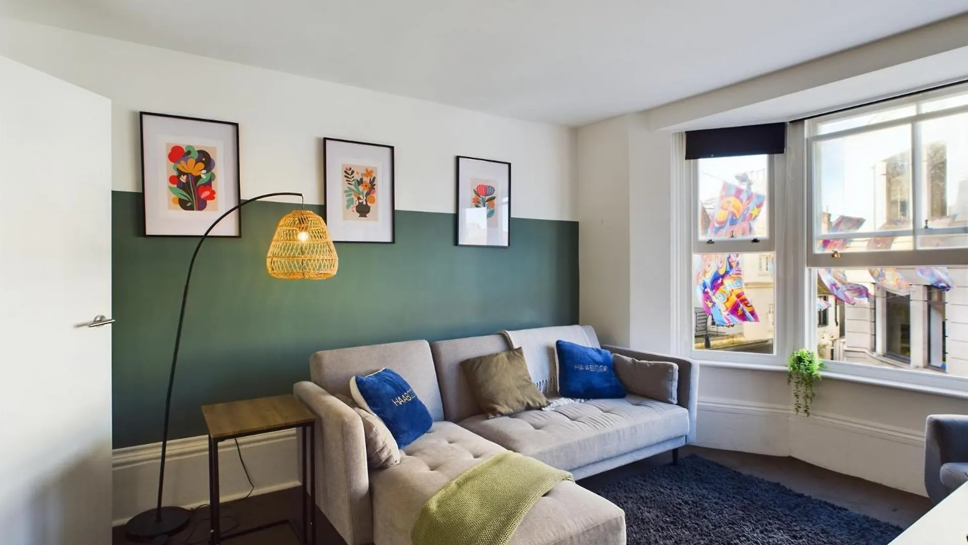 Two Bedroom By Brookland Stays Serviced Accommodation Short Lets Brighton & Hove With Free Wifi