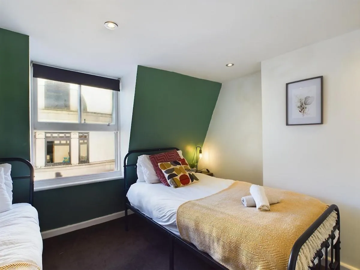 Two Bedroom By Brookland Stays Serviced Accommodation Short Lets Brighton & Hove With Free Wifi Tatil Evi
