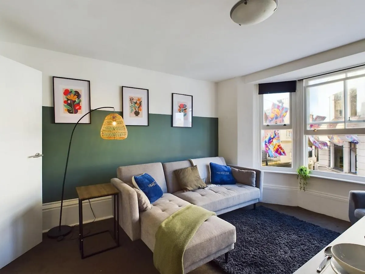 Tatil Evi Two Bedroom By Brookland Stays Serviced Accommodation Short Lets Brighton & Hove With Free Wifi